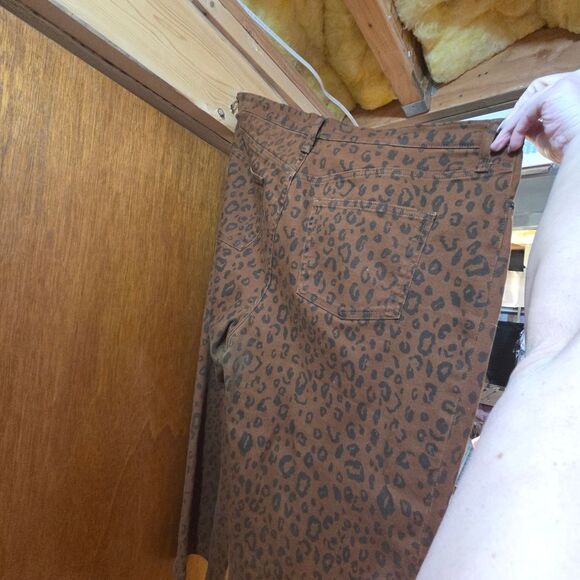 Universal Thread Brown Leopard-Print Skinny Jeans - Picture 11 of 11
